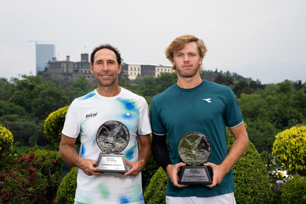 Final dobles – Santiago GONZALEZ/Ryan SEGGERMAN vs Diego HIDALGO/Patrik TRHAC